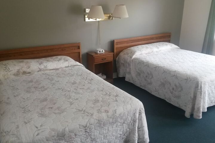 Room 5 of 70