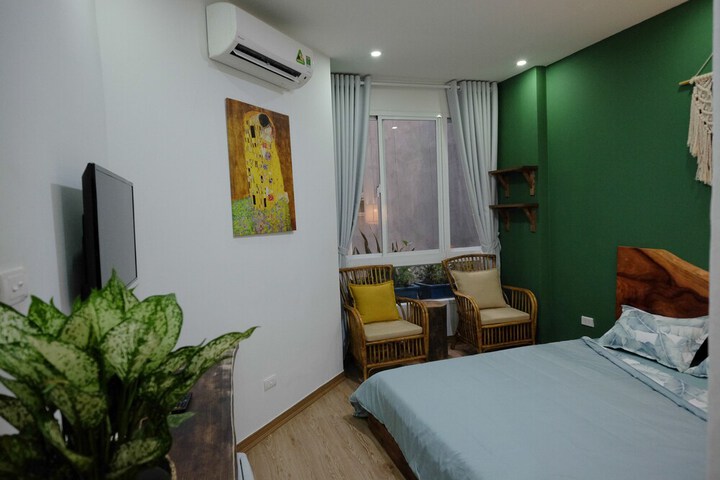 Room 21 of 49