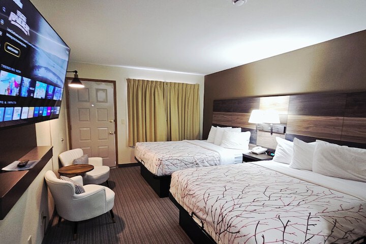 Room 37 of 79