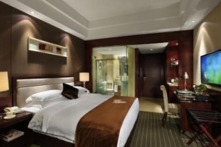 Room 47 of 90