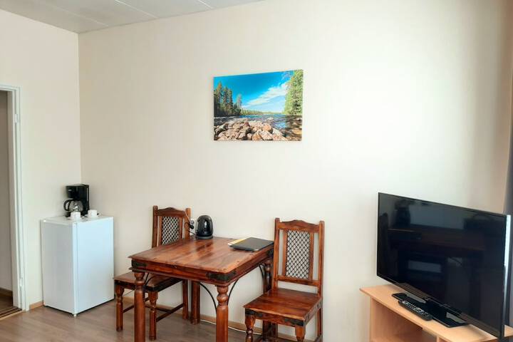 Room 10 of 37
