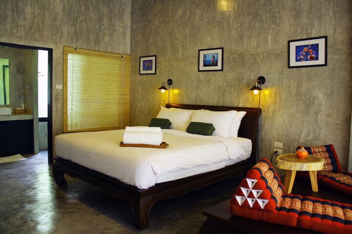 Room 4 of 88