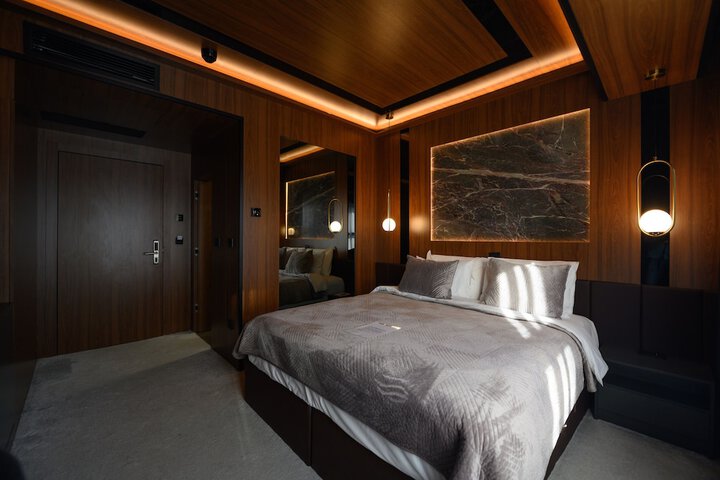 Room 20 of 64