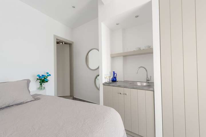 Room 7 of 38