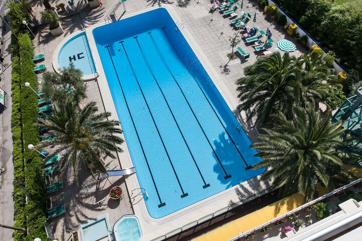 Pool 37 of 66