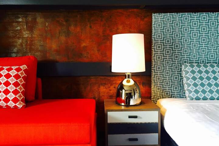 Room 12 of 46