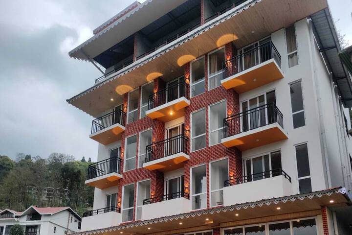 Divsai Retreat