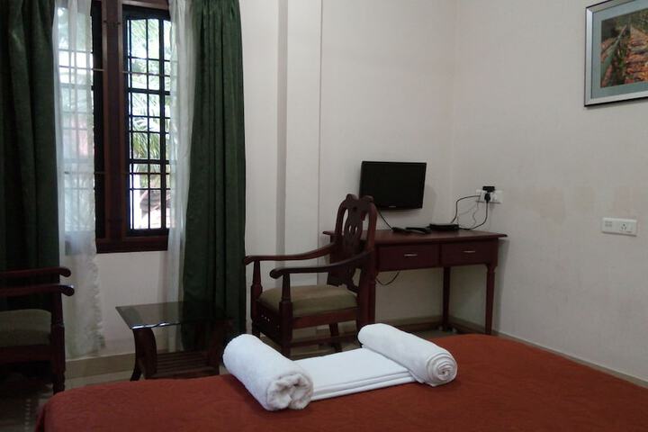 Room 14 of 63
