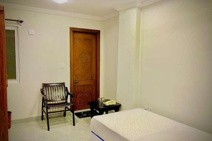Room 5 of 29