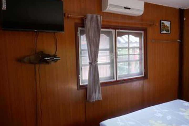 Room 19 of 33