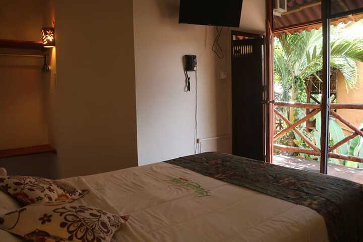 Room 5 of 44