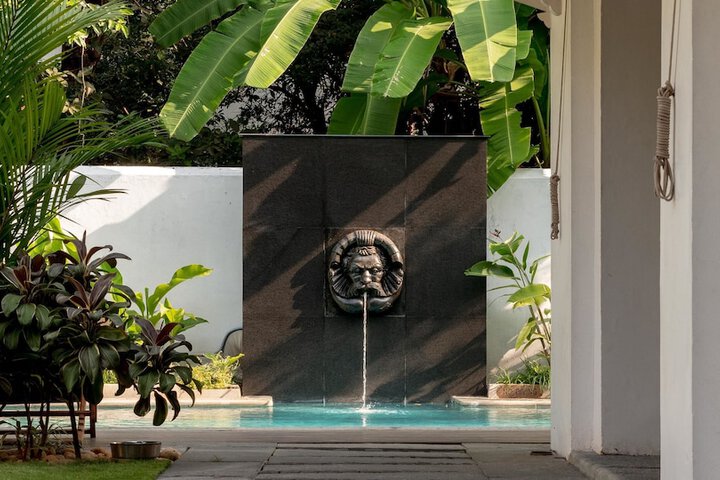 Pool 54 of 95