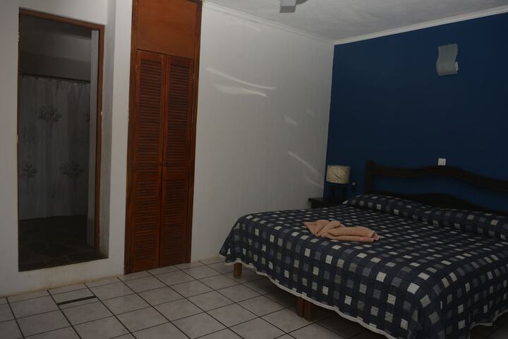 Room 3 of 43