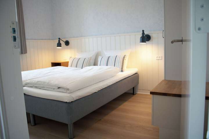 Room 51 of 127