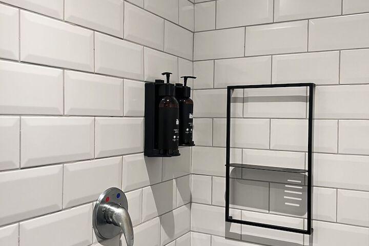 Room 70 of 105