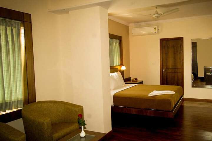 Room 17 of 31