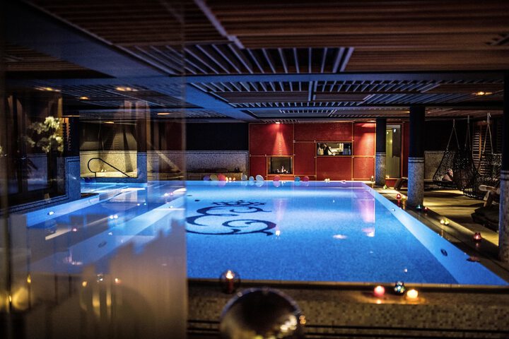 Pool 83 of 120