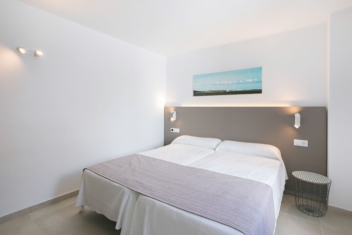 Room 8 of 31