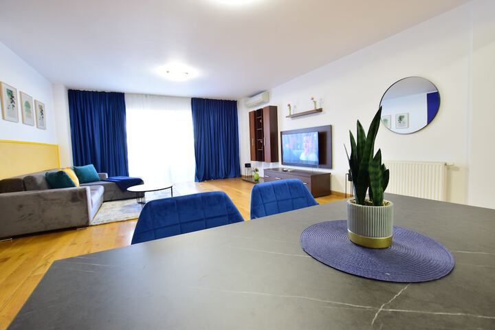 Room 83 of 206