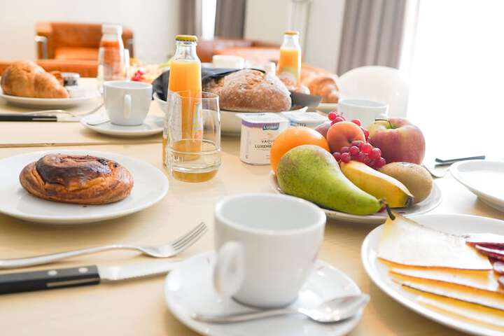 Breakfast/Coffee Service 13 of 19