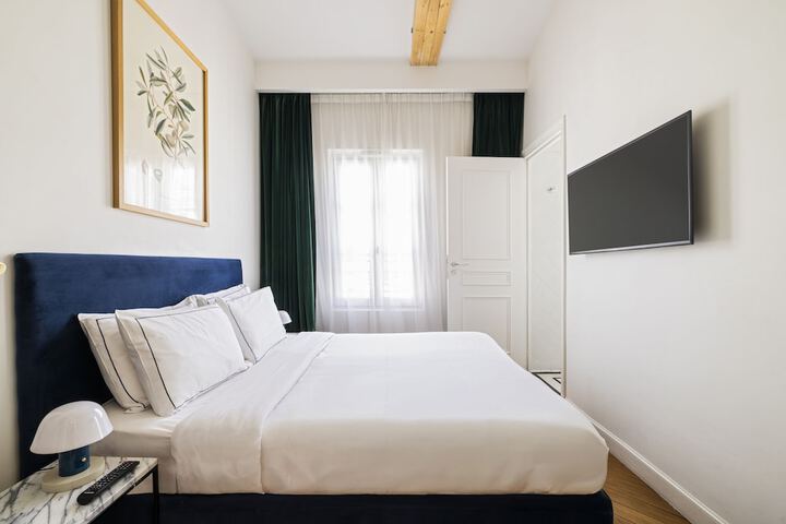 Room 22 of 40