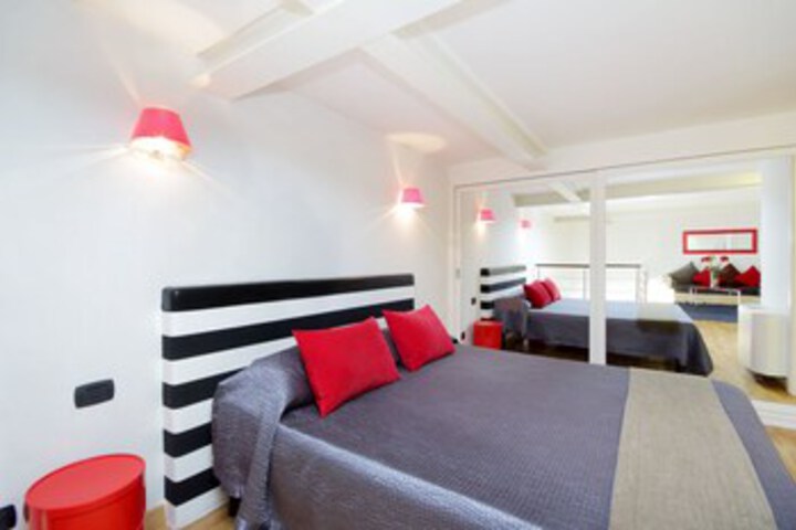 Room 40 of 52
