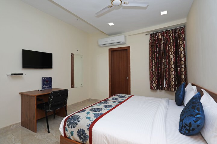 Room 4 of 5