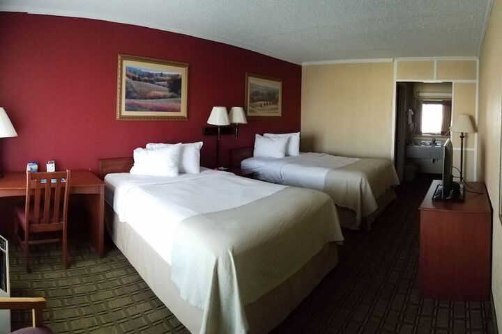 2 Double Beds (1 of 12)