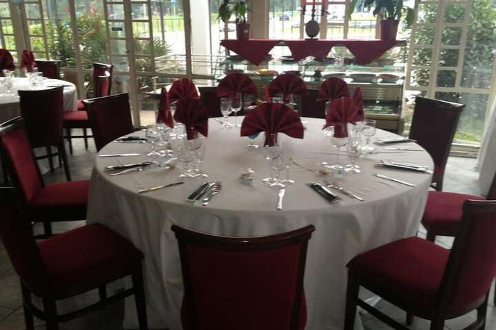 Ballroom/Hall 13 of 15