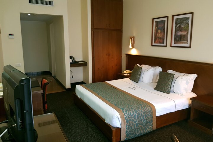 Room 7 of 64
