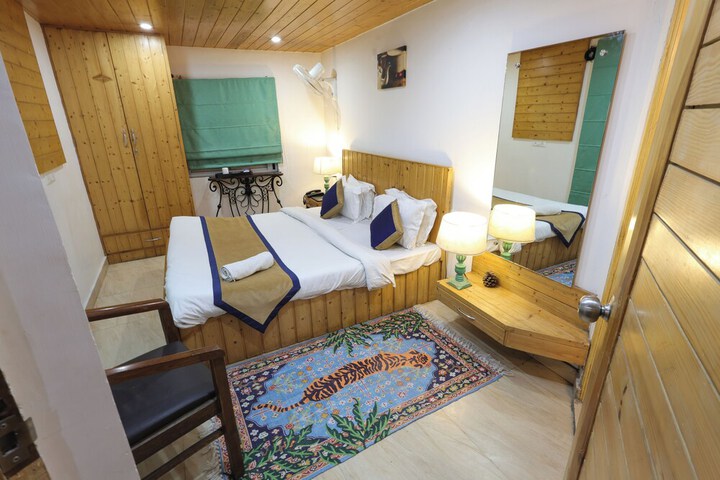 Room 5 of 174