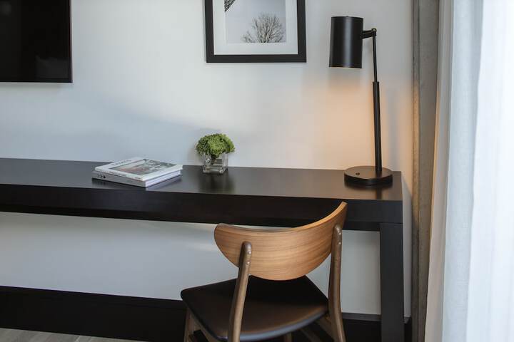 Room 10 of 91