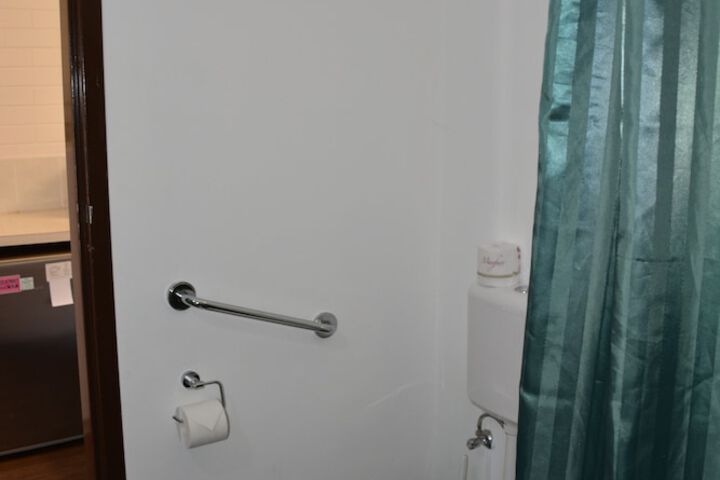 Room 47 of 83