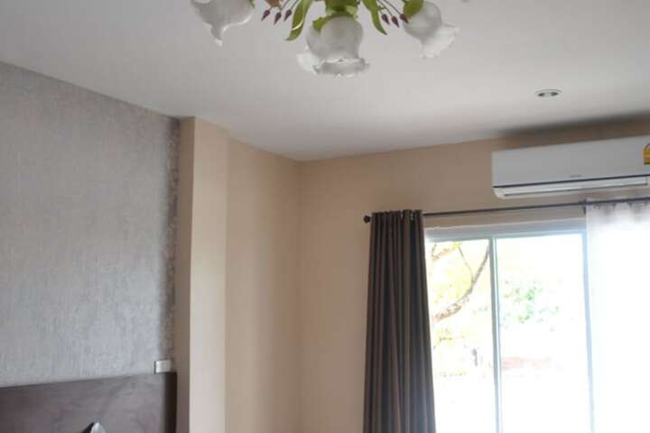 Room 20 of 128