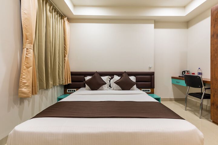 Room 12 of 62