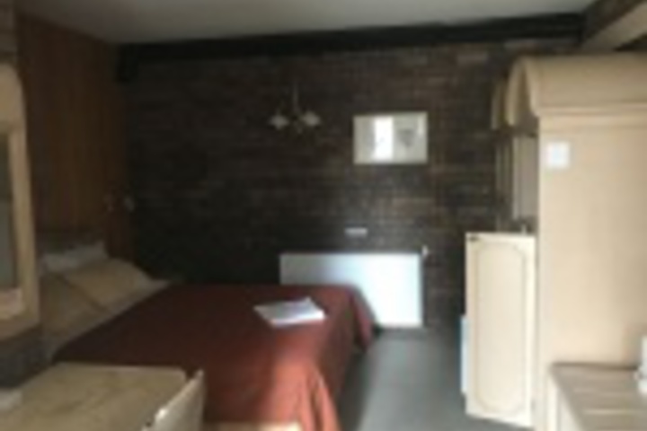 Room 124 of 312