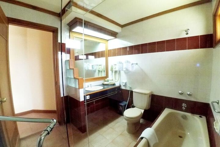 Room 45 of 69