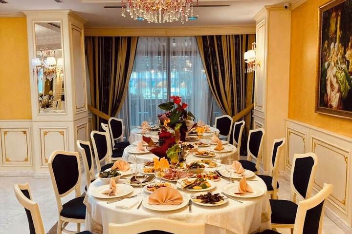 Dining 57 of 91