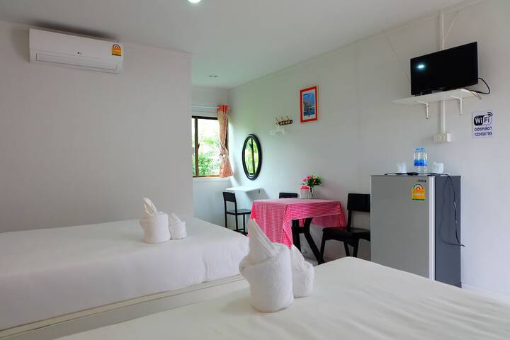 Room 6 of 34