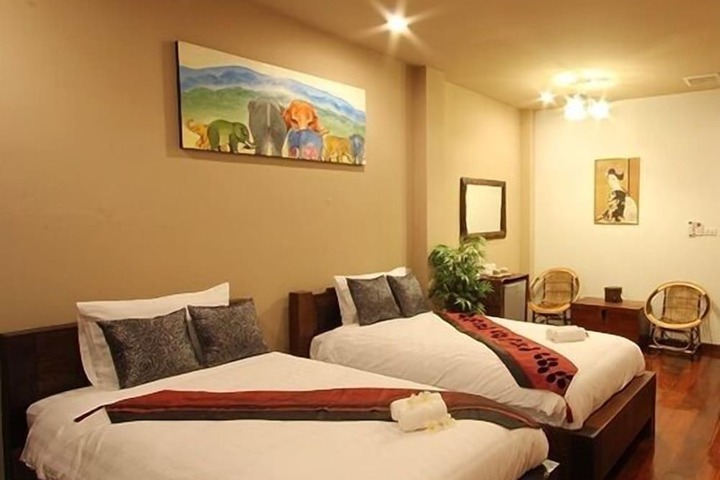 Room 8 of 20