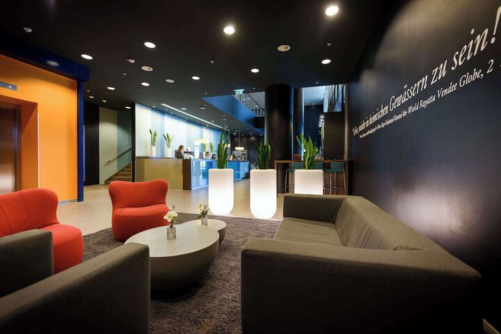 Guest Lobby