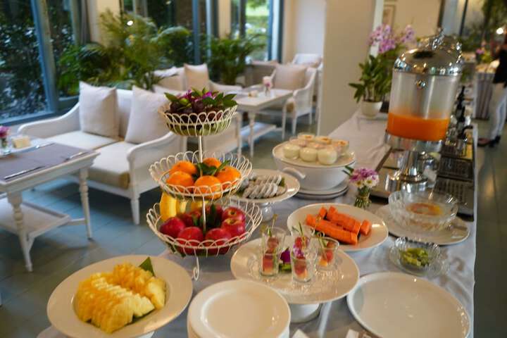 Breakfast/Coffee Service 72 of 113