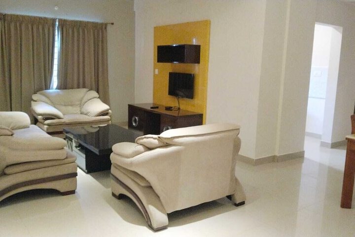 Room 33 of 63
