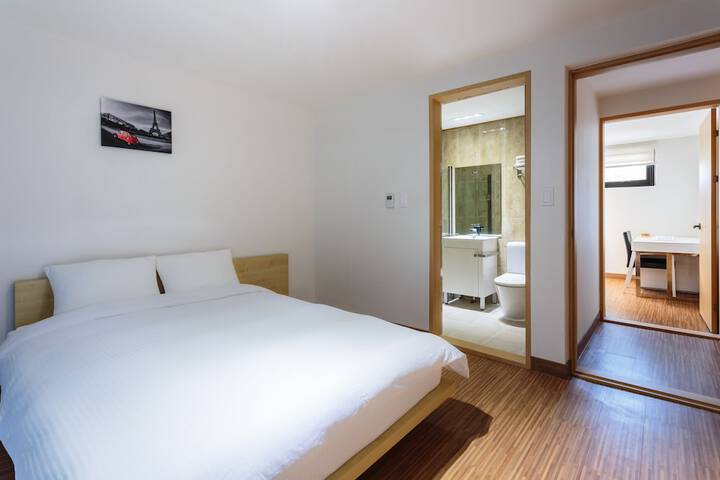 Room 14 of 69