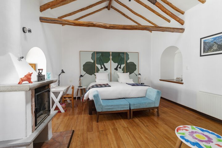 Room 4 of 28