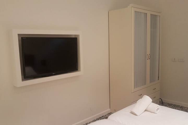 Room 19 of 31