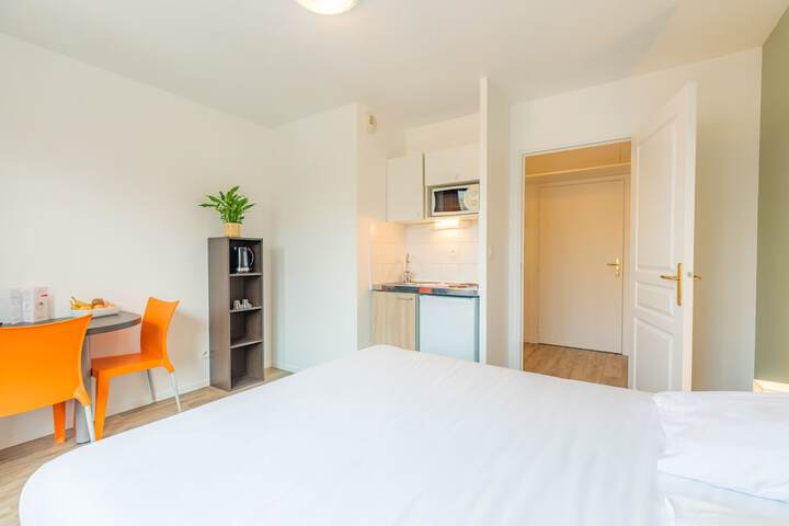 Room 5 of 29