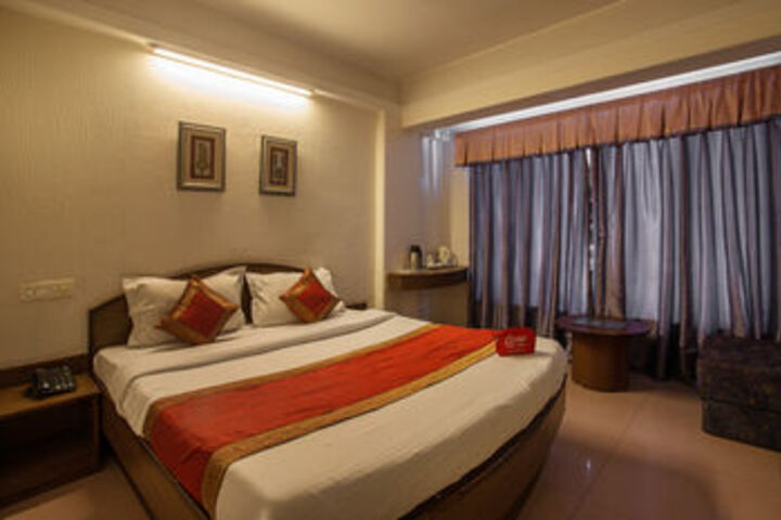 OYO Rooms Lal Kothi Shopping Center