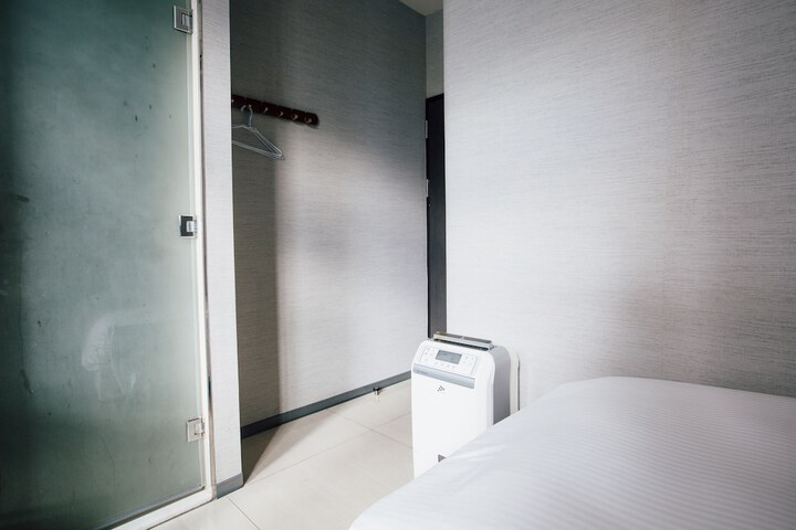 Room 6 of 36