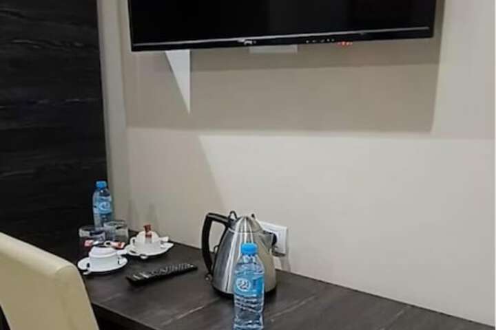 Room 7 of 15